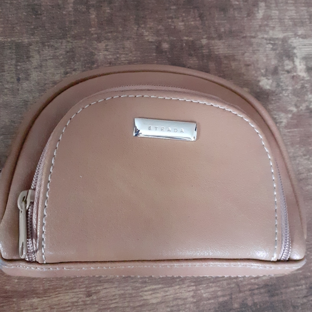 Strada leather change purse 👛